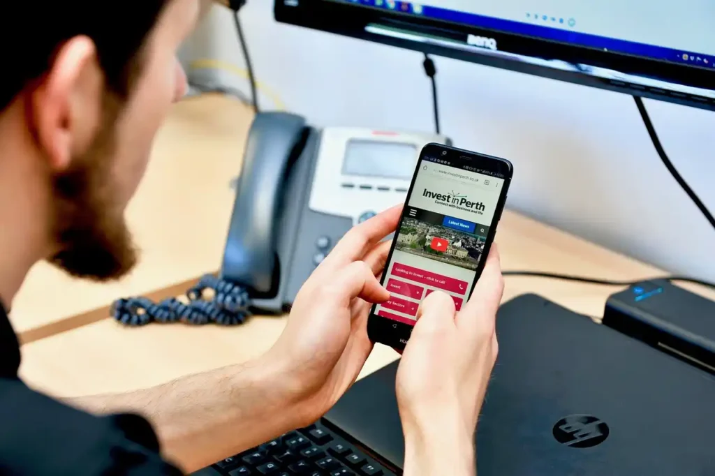 mobile ecommerce website